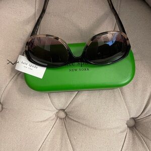 Kate Spade sunglasses with case